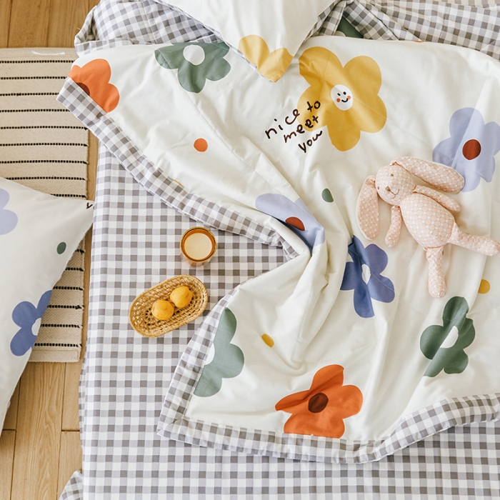 91家纺网 家纺一手货源 找家纺 莱福仕家纺 2022新款全棉喷气夏被四件套系列 太阳花