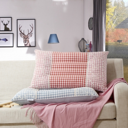 91家纺网 家纺一手货源 找家纺 全棉方格水洗枕   细条纹水洗护颈枕芯  全棉水洗棉枕头