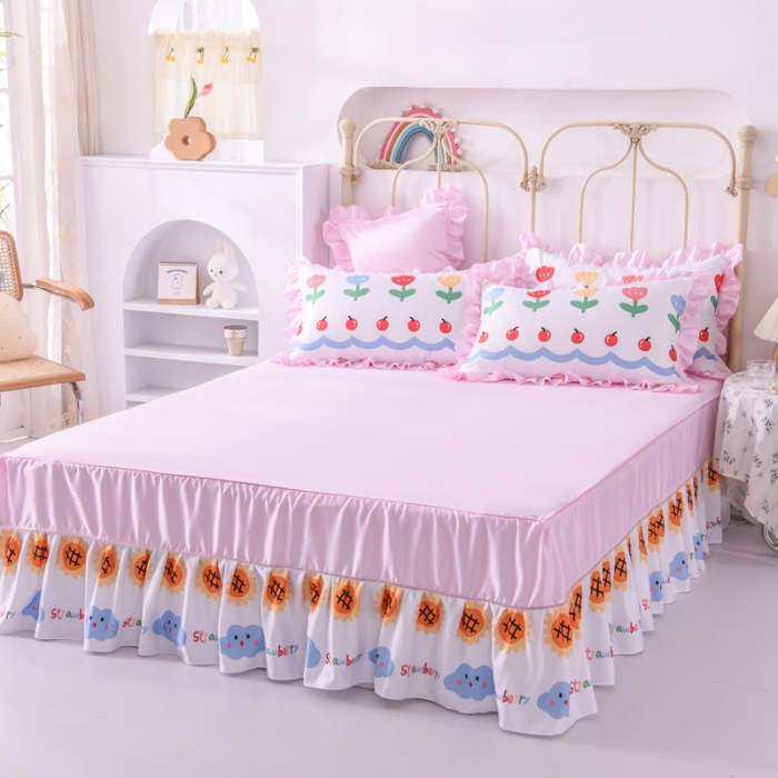 91家纺网 家纺一手货源 找家纺 绒世界 2021新款水洗真丝床裙款四件套 小草莓