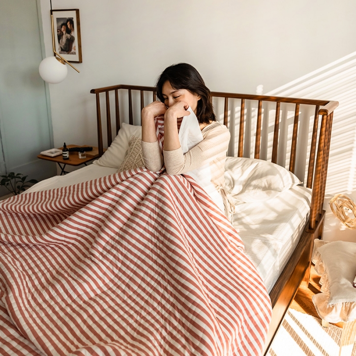 91家纺网 家纺一手货源 找家纺 新款 全棉针织棉夏被 天竺棉夏凉被 豆沙条纹