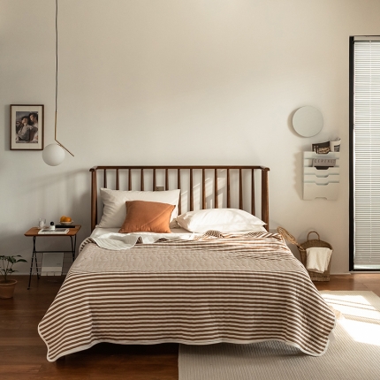 91家纺网 家纺一手货源 找家纺 新款 全棉针织棉夏被 天竺棉夏凉被 深咖条纹