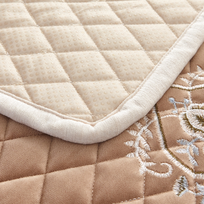 91家纺网 家纺一手货源 找家纺 U品汇 2021新款刺绣系列飘窗垫 荷兰绒-豆沙