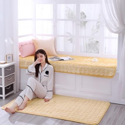 91家纺网 家纺一手货源 找家纺 （总）U品汇 2021新款法莱绒花边飘窗垫