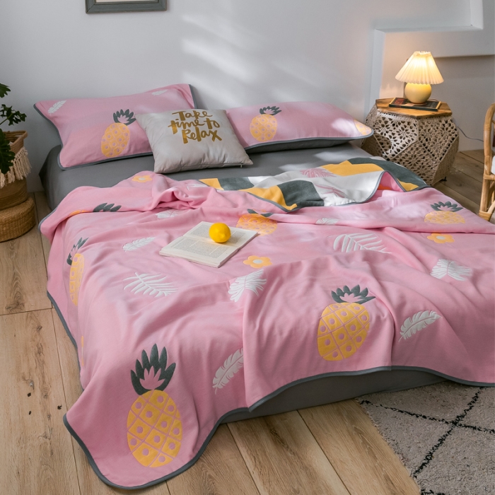 91家纺网 家纺一手货源 找家纺 朴尔  2021新款时尚六层全棉纱布毛巾被菠萝物语-粉