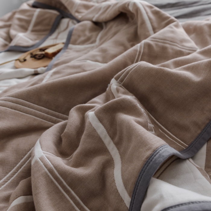 91家纺网 家纺一手货源 找家纺 朴尔  2021新款时尚六层全棉纱布毛巾被简约驼