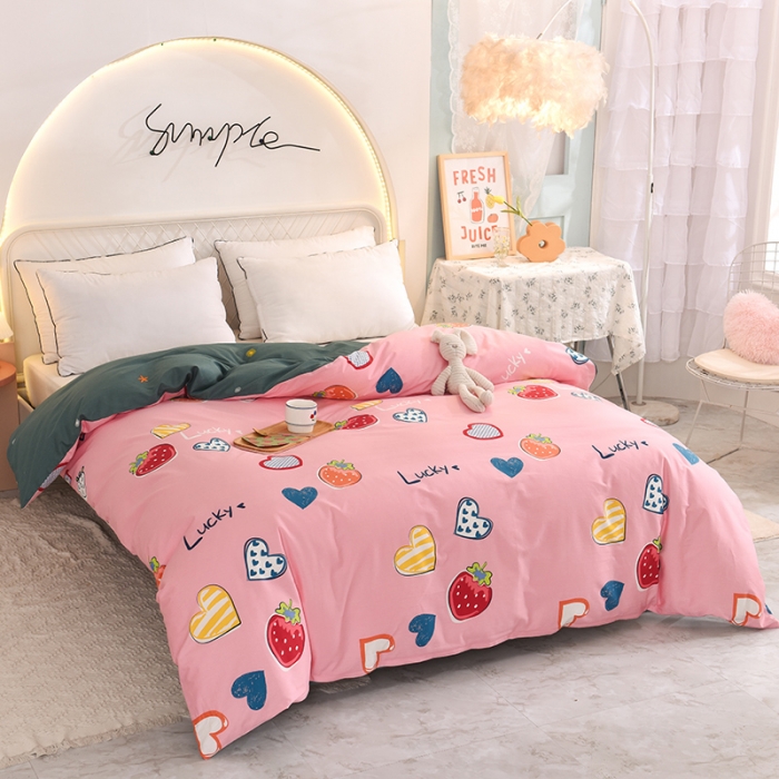 91家纺网 家纺一手货源 找家纺 甜之梦家纺 2025新款13372全棉印花被套幸运草莓