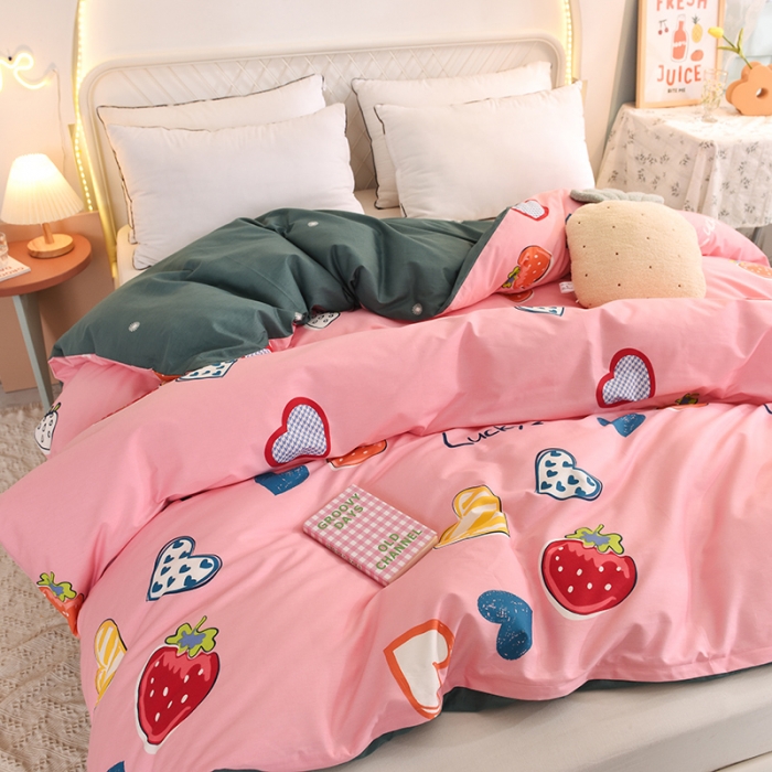 91家纺网 家纺一手货源 找家纺 甜之梦家纺 2025新款13372全棉印花被套幸运草莓