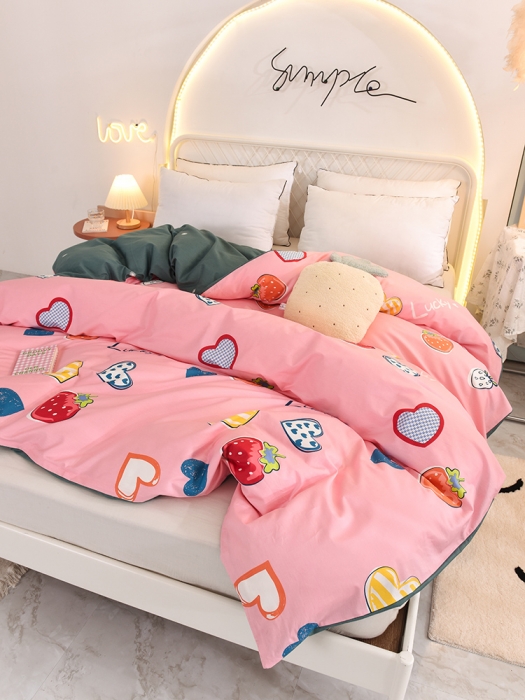 91家纺网 家纺一手货源 找家纺 甜之梦家纺 2025新款13372全棉印花被套幸运草莓