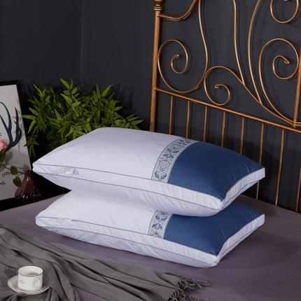 萌番宝全棉贡缎国风双拼羽丝绒立体枕芯48*74 国风相拼蓝