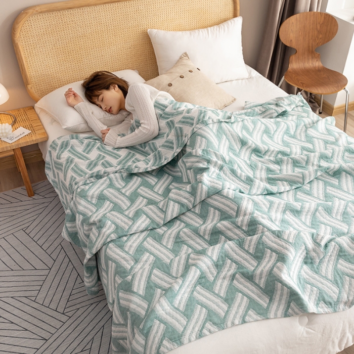 91家纺网 家纺一手货源 找家纺 朴尔2021新品塞尚风格全棉水洗棉三层纱布毛巾被 格里尼-绿