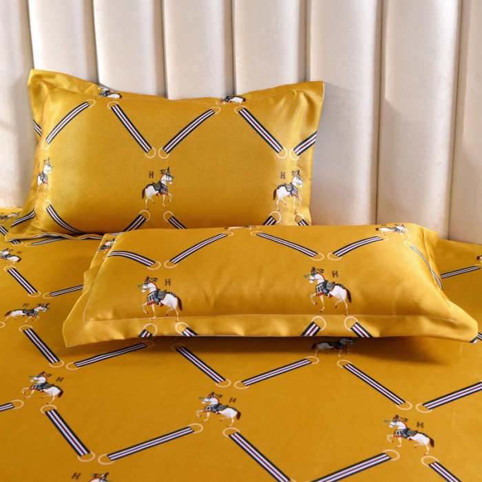 91家纺网 家纺一手货源 找家纺 唐人居 2025款冰丝软席三件套 欧式经典-黄