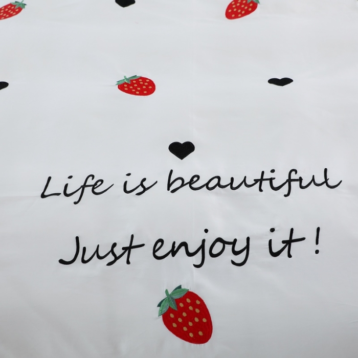 91家纺网 家纺一手货源 找家纺 全棉60支贡缎长绒棉公主风韩版绣花四件套 夕夕草莓-酒红