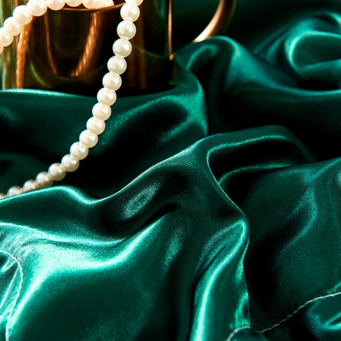 91家纺网 家纺一手货源 找家纺 被多多 2022新款真丝夏被可配四件套 清新绿