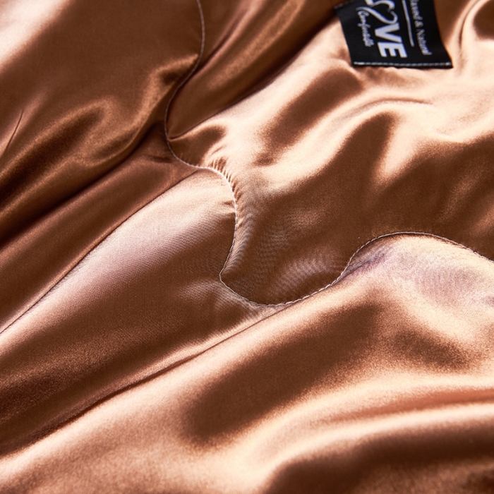 91家纺网 家纺一手货源 找家纺 被多多 2022新款真丝夏被可配四件套 咖啡色