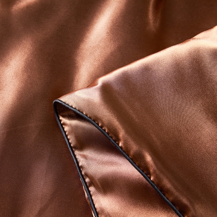 91家纺网 家纺一手货源 找家纺 被多多 2022新款真丝夏被可配四件套 咖啡色