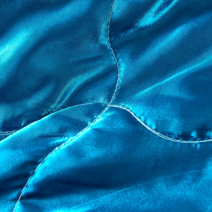 91家纺网 家纺一手货源 找家纺 被多多 2022新款真丝夏被可配四件套 梦之蓝