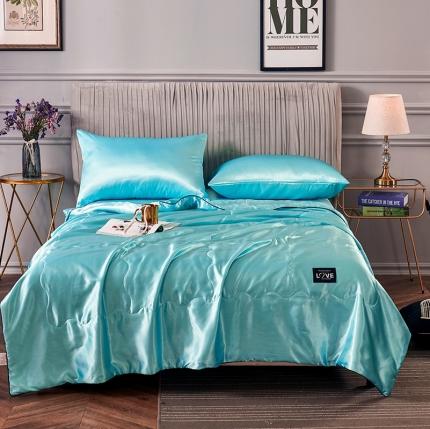 91家纺网 家纺一手货源 找家纺 被多多 2022新款真丝夏被可配四件套 天之蓝