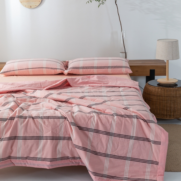 91家纺网 家纺一手货源 找家纺 棉邦 2021新款全棉水洗棉夏被四件套 细条粉格