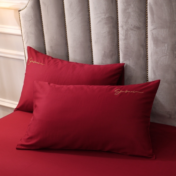 91家纺网 家纺一手货源 找家纺 2021新款纯色拼色纯棉全棉60S贡缎长绒棉绣花四件套 酒红