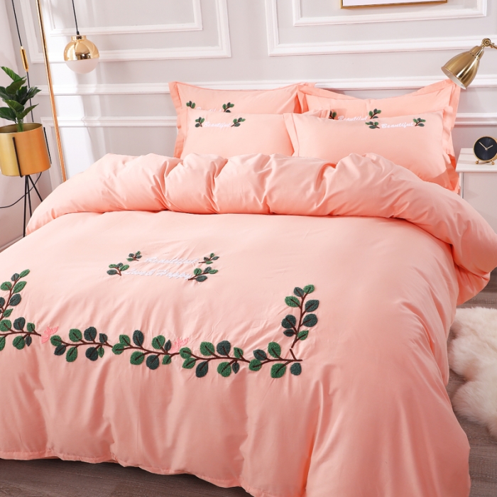 91家纺网 家纺一手货源 找家纺 2021新款全棉13372毛巾绣纯棉刺绣花四件套 爱之蔓玉色