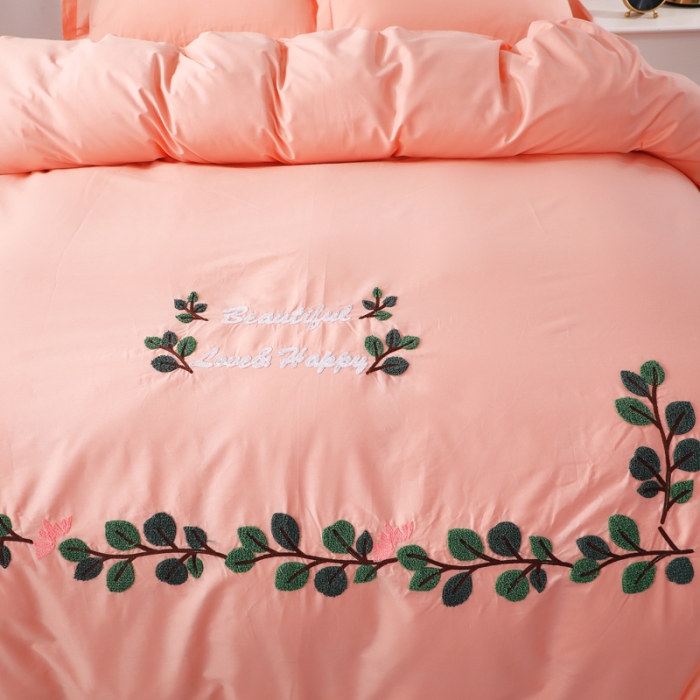 91家纺网 家纺一手货源 找家纺 2021新款全棉13372毛巾绣纯棉刺绣花四件套 爱之蔓玉色