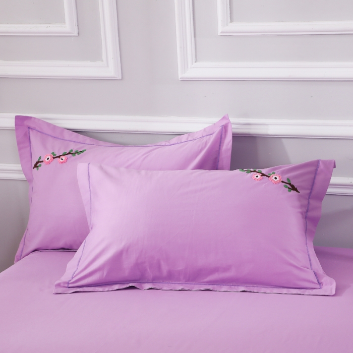 91家纺网 家纺一手货源 找家纺 2021新款全棉13372毛巾绣纯棉刺绣花四件套桃花朵朵紫色