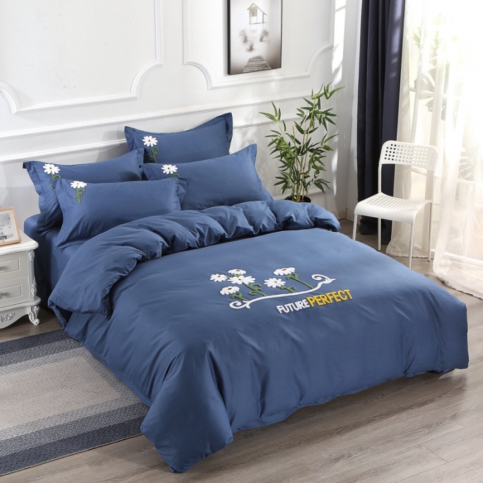 91家纺网 家纺一手货源 找家纺 2021新款全棉13372毛巾绣纯棉刺绣花四件套夏花绽放藏青