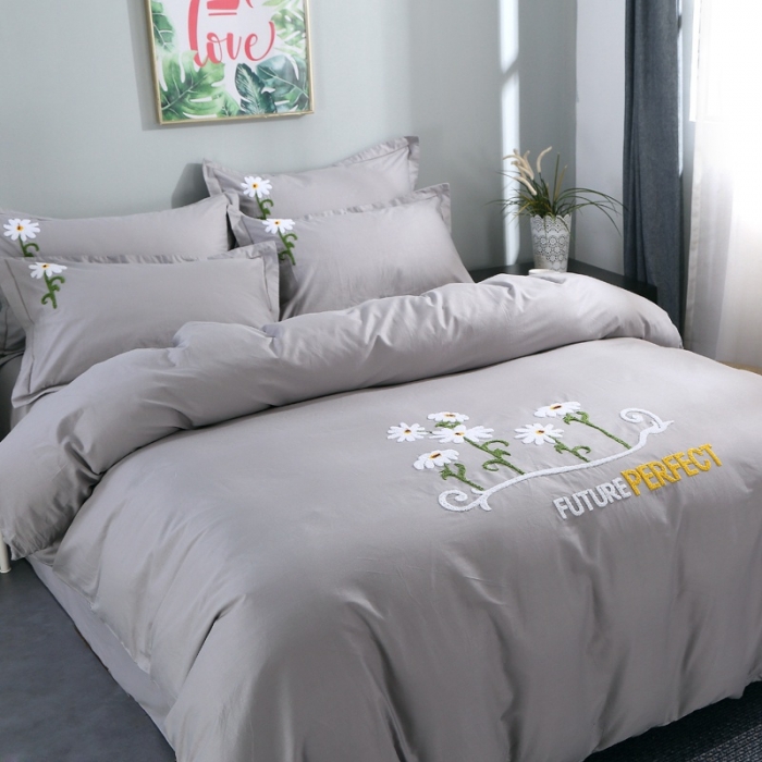 91家纺网 家纺一手货源 找家纺 2021新款全棉13372毛巾绣纯棉刺绣花四件套夏花绽放灰色