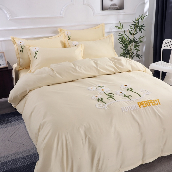 91家纺网 家纺一手货源 找家纺 2021新款全棉13372纯色毛巾绣绣花四件套 夏花绽放米黄