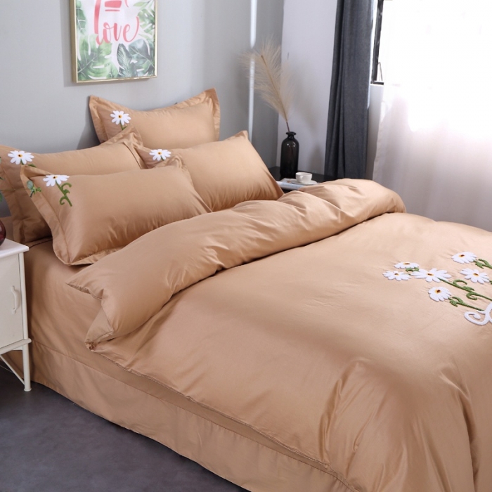 91家纺网 家纺一手货源 找家纺 2021新款全棉13372毛巾绣纯棉刺绣花四件套夏花绽放浅咖