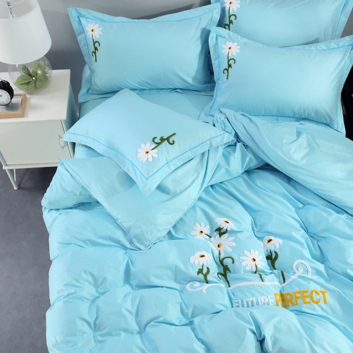 91家纺网 家纺一手货源 找家纺 2021新款全棉13372毛巾绣纯棉刺绣花四件套夏花绽放天蓝