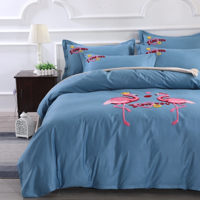 91家纺网 家纺一手货源 找家纺 2021新款全棉13372毛巾绣纯棉刺绣花四件套幸福烈鸟湖蓝