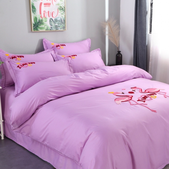 91家纺网 家纺一手货源 找家纺 2021新款全棉13372毛巾绣纯棉刺绣花四件套幸福烈鸟浅紫