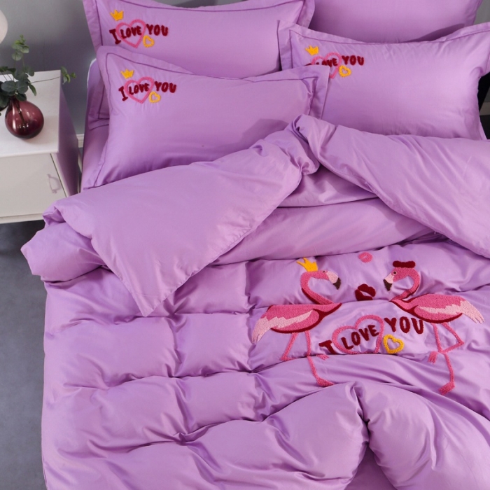 91家纺网 家纺一手货源 找家纺 2021新款全棉13372毛巾绣纯棉刺绣花四件套幸福烈鸟浅紫