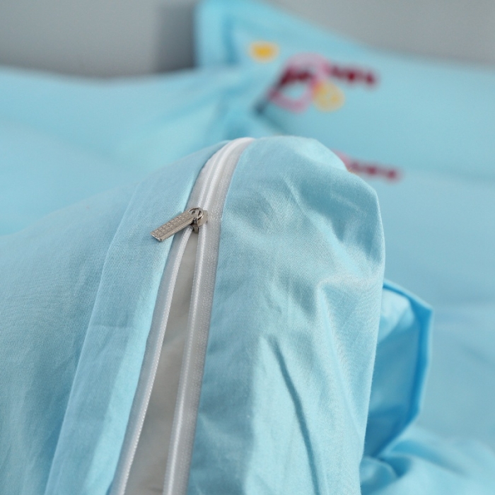 91家纺网 家纺一手货源 找家纺 2021新款全棉13372毛巾绣纯棉刺绣花四件套幸福烈鸟天蓝