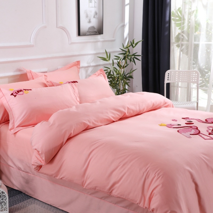 91家纺网 家纺一手货源 找家纺 2021新款全棉13372毛巾绣纯棉刺绣花四件套幸福烈鸟玉色