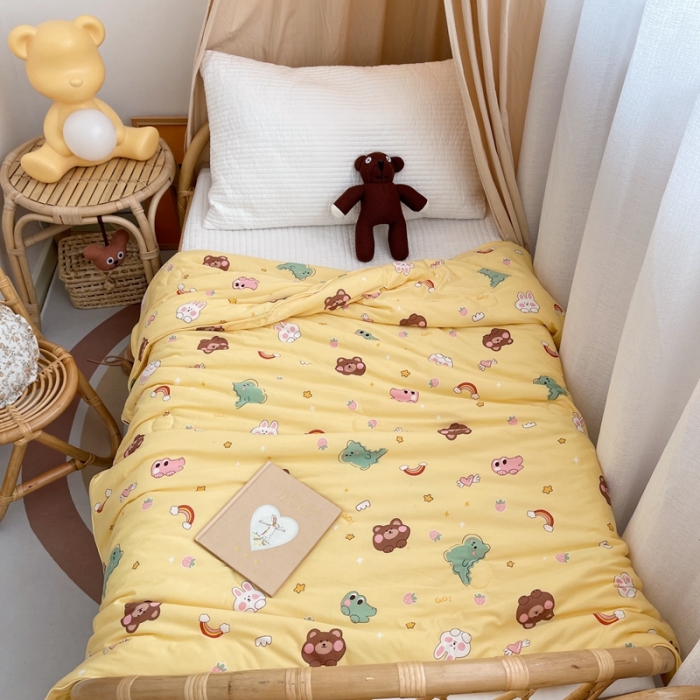 91家纺网 家纺一手货源 找家纺 星期八 2021新款裸睡大豆针织棉儿童夏被 彩虹园