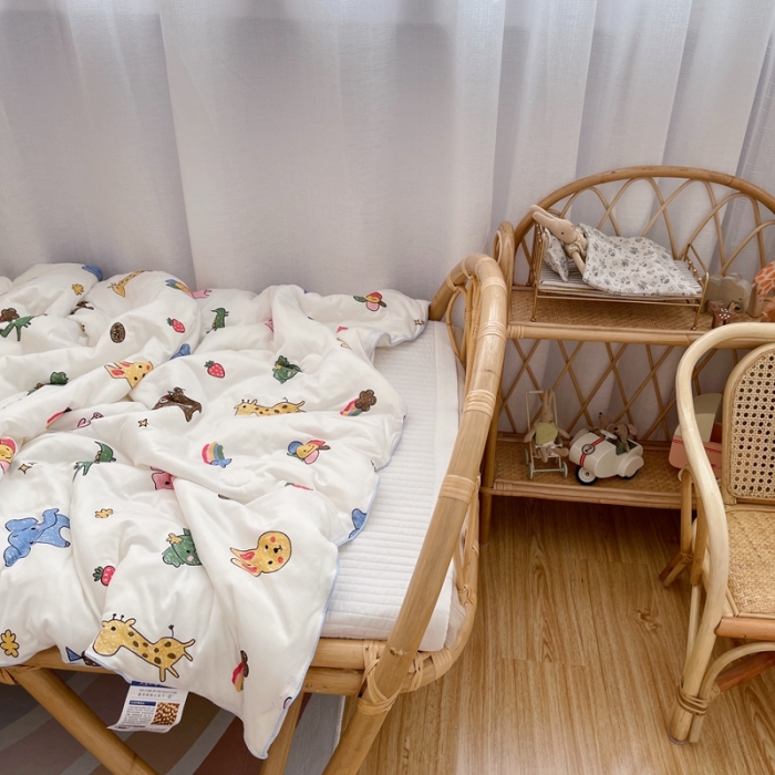 91家纺网 家纺一手货源 找家纺 星期八 2021新款裸睡大豆针织棉儿童夏被 动物园