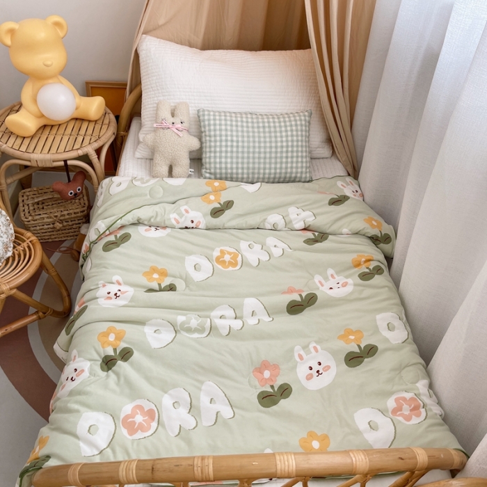 91家纺网 家纺一手货源 找家纺 星期八 2021新款裸睡大豆针织棉儿童夏被 花小兔