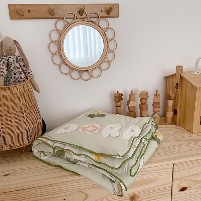 91家纺网 家纺一手货源 找家纺 星期八 2021新款裸睡大豆针织棉儿童夏被 花小兔