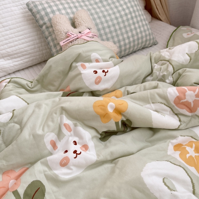 91家纺网 家纺一手货源 找家纺 星期八 2021新款裸睡大豆针织棉儿童夏被 花小兔