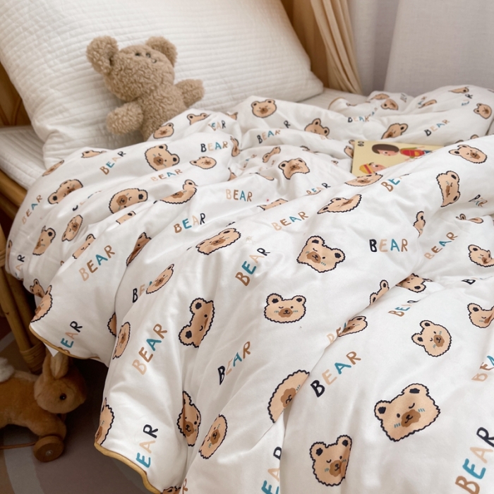 91家纺网 家纺一手货源 找家纺 星期八 2021新款裸睡大豆针织棉儿童夏被 可爱熊