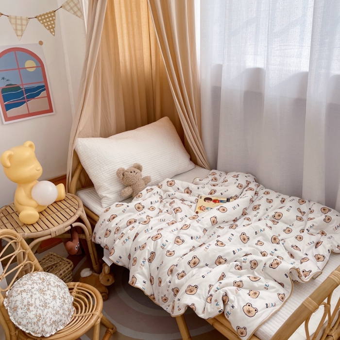 91家纺网 家纺一手货源 找家纺 星期八 2021新款裸睡大豆针织棉儿童夏被 可爱熊