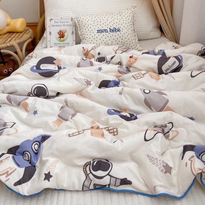 91家纺网 家纺一手货源 找家纺 星期八 2021新款裸睡大豆针织棉儿童夏被 外太空