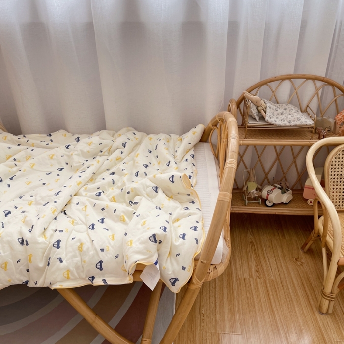 91家纺网 家纺一手货源 找家纺 星期八 2021新款裸睡大豆针织棉儿童夏被 小汽车