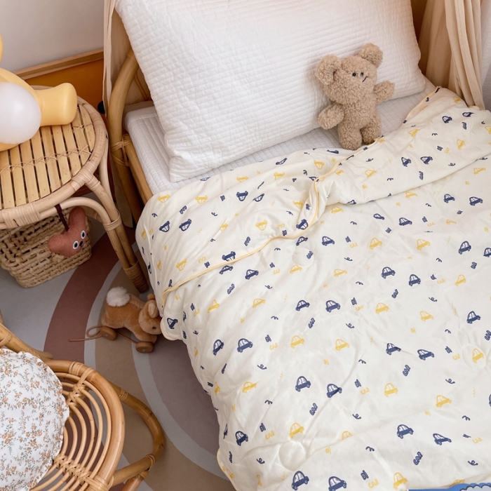 91家纺网 家纺一手货源 找家纺 星期八 2021新款裸睡大豆针织棉儿童夏被 小汽车