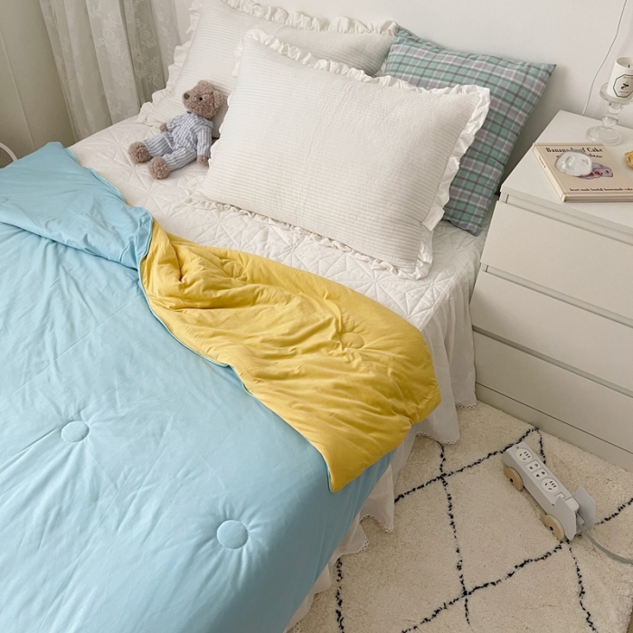 91家纺网 家纺一手货源 找家纺 星期八 2021新款马卡龙大豆针织棉夏被 蓝-黄