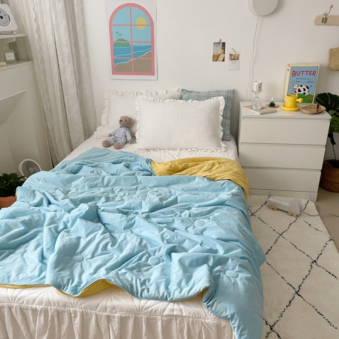 91家纺网 家纺一手货源 找家纺 星期八 2021新款马卡龙大豆针织棉夏被 蓝-黄