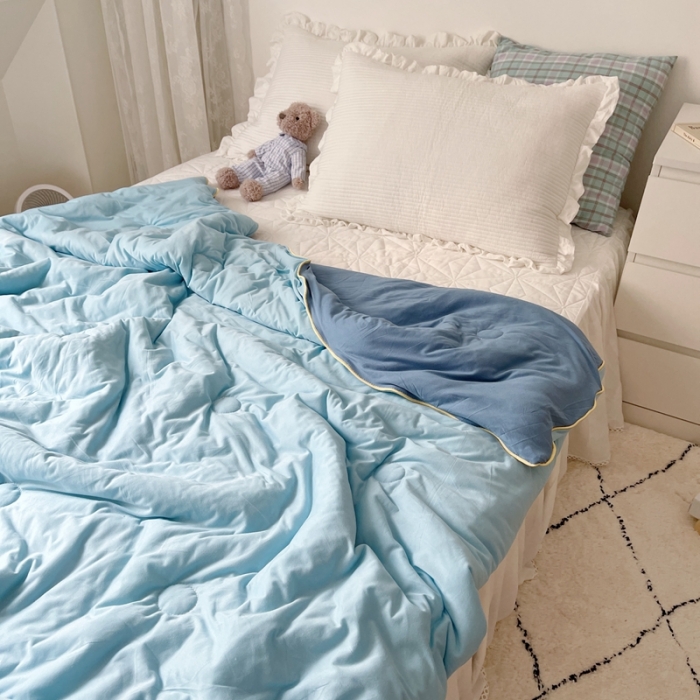 91家纺网 家纺一手货源 找家纺 星期八 2021新款马卡龙大豆针织棉夏被 深蓝-浅蓝