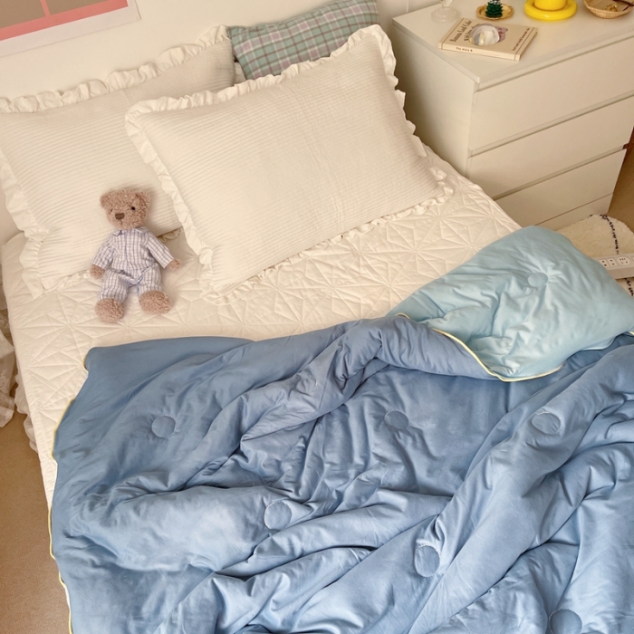 91家纺网 家纺一手货源 找家纺 星期八 2021新款马卡龙大豆针织棉夏被 深蓝-浅蓝